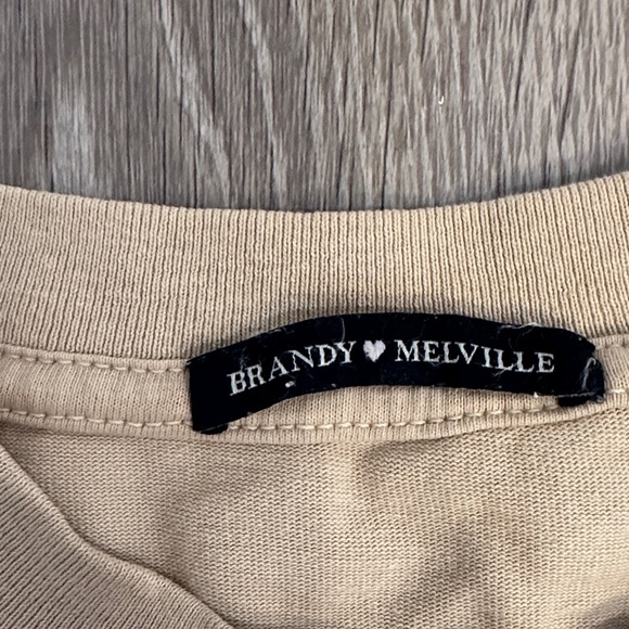 Brandy Melville Tan Cropped Sweatshirt - Picture 4 of 6